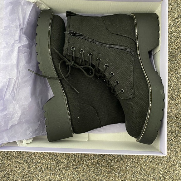 Madden Girl | Carra Lace-Up Lug Sole Combat Boots - Picture 7 of 7